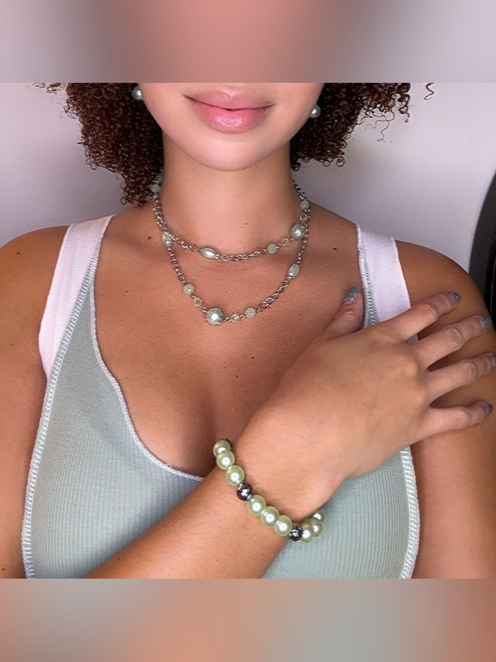 Light Green Pearl Layered Necklace Set with Silver Accents